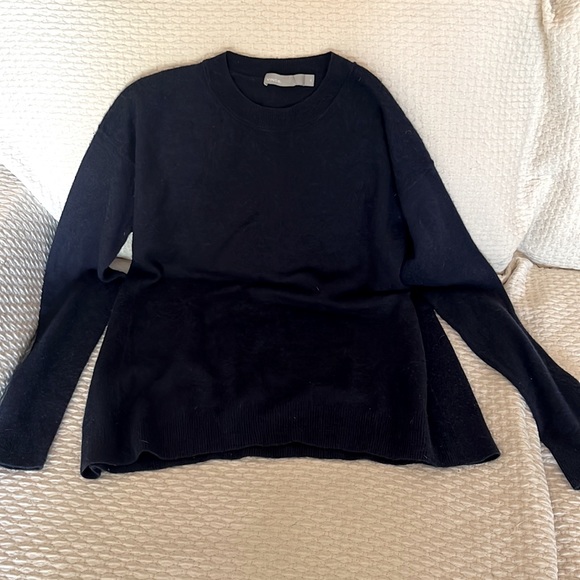 Navy Blue Vince Cashmere Sweater - Picture 2 of 2